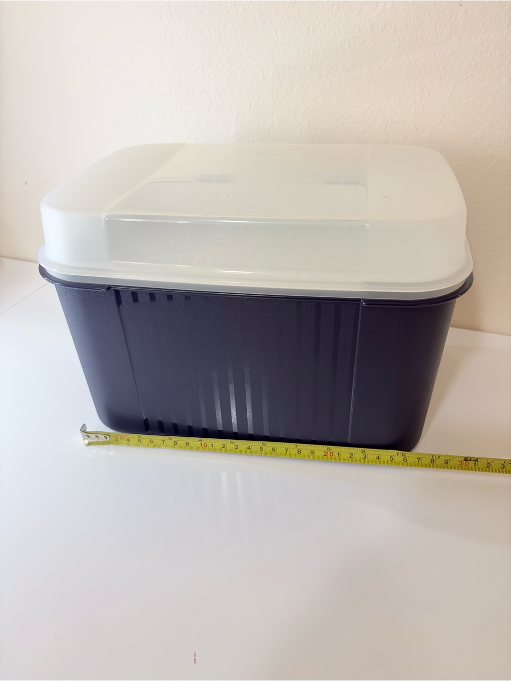 Tupperware Storz-A-Lot / Multi-Keeper Container Dark blue whiteTray & Clear Lid.
